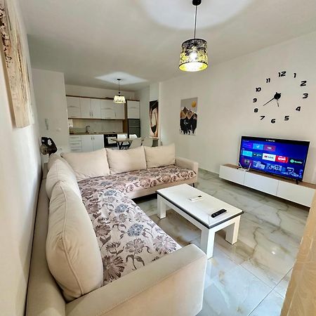 Kay Apartment Saranda Terraces Esterno foto