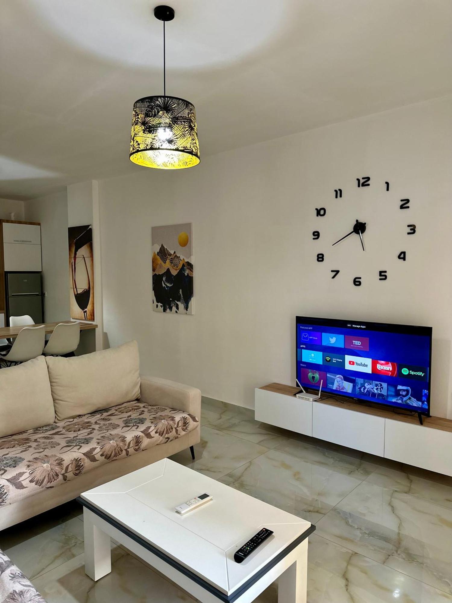 Kay Apartment Saranda Terraces Esterno foto