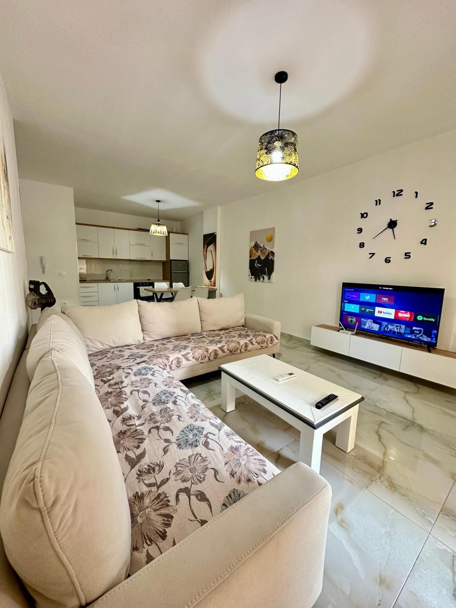 Kay Apartment Saranda Terraces Esterno foto